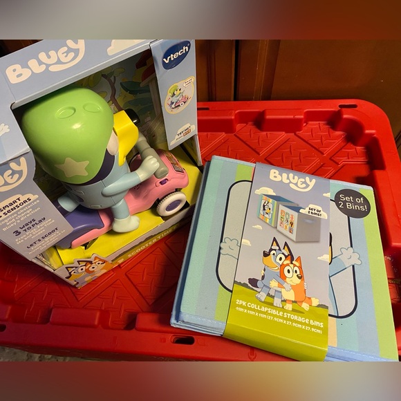 Scooter Time Bluey Toy Bundle - Pink and Blue - Picture 3 of 5